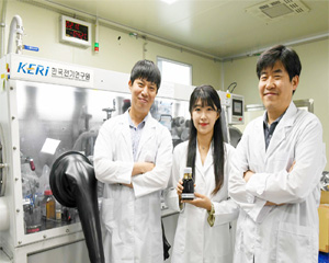 꿈의 배터리 ‘전고체전지’ 대량생산 될까